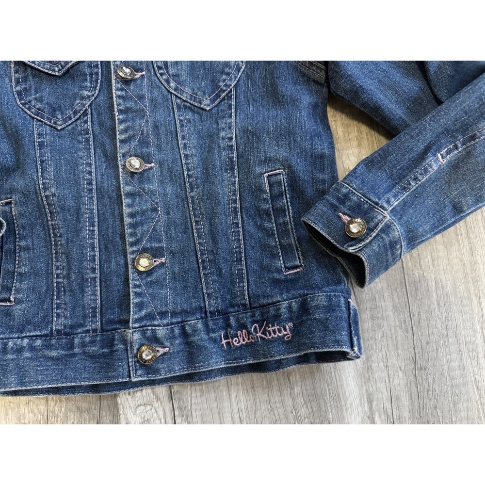 Hello Kitty Denim Jacket Girls Size 6 Sanrio Embroidered Patches Bling Buttons - Picture 3 of 12
